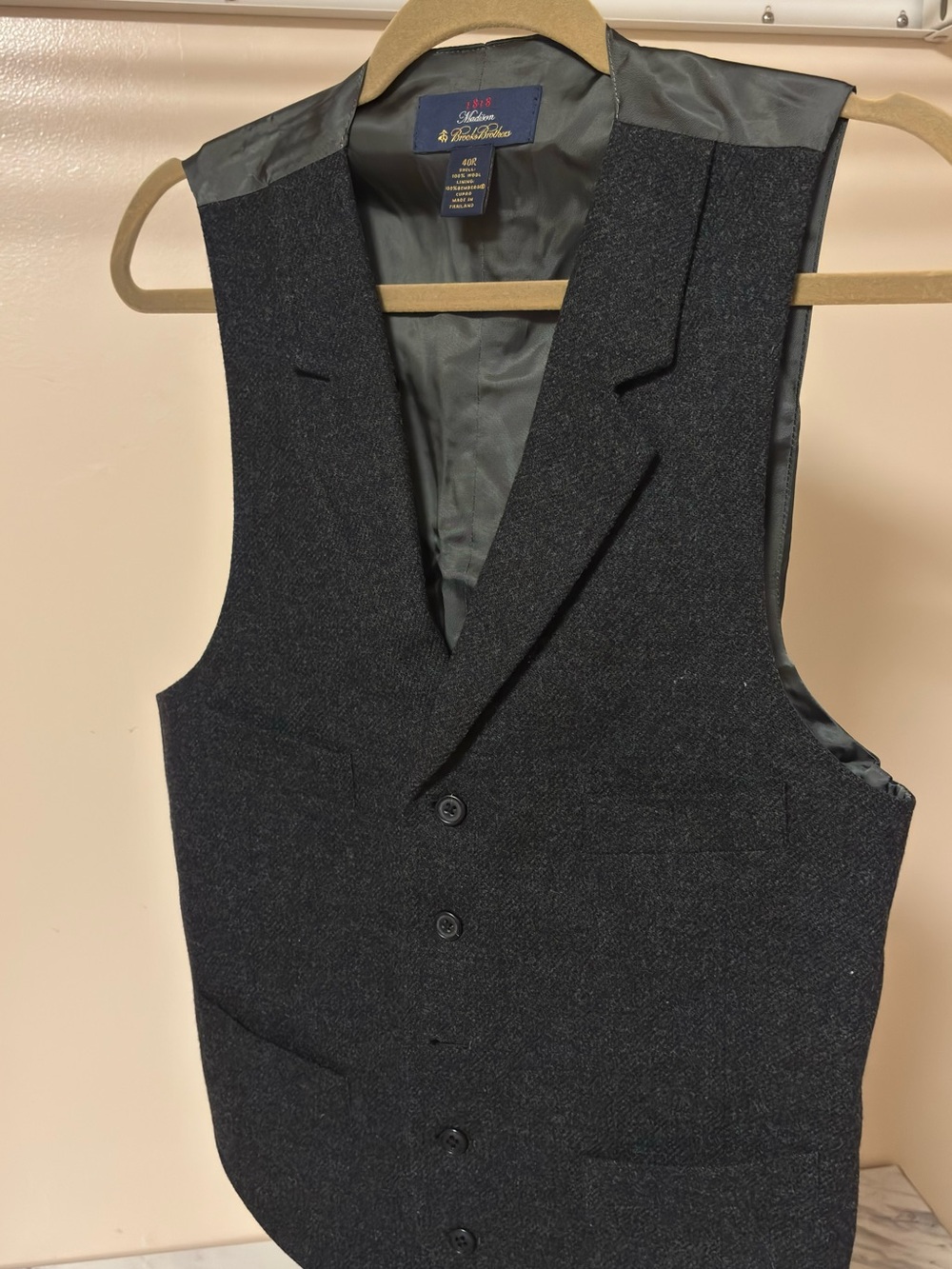 Brooks Brothers Dark Charcoal Wool Notch-Lapel Vest